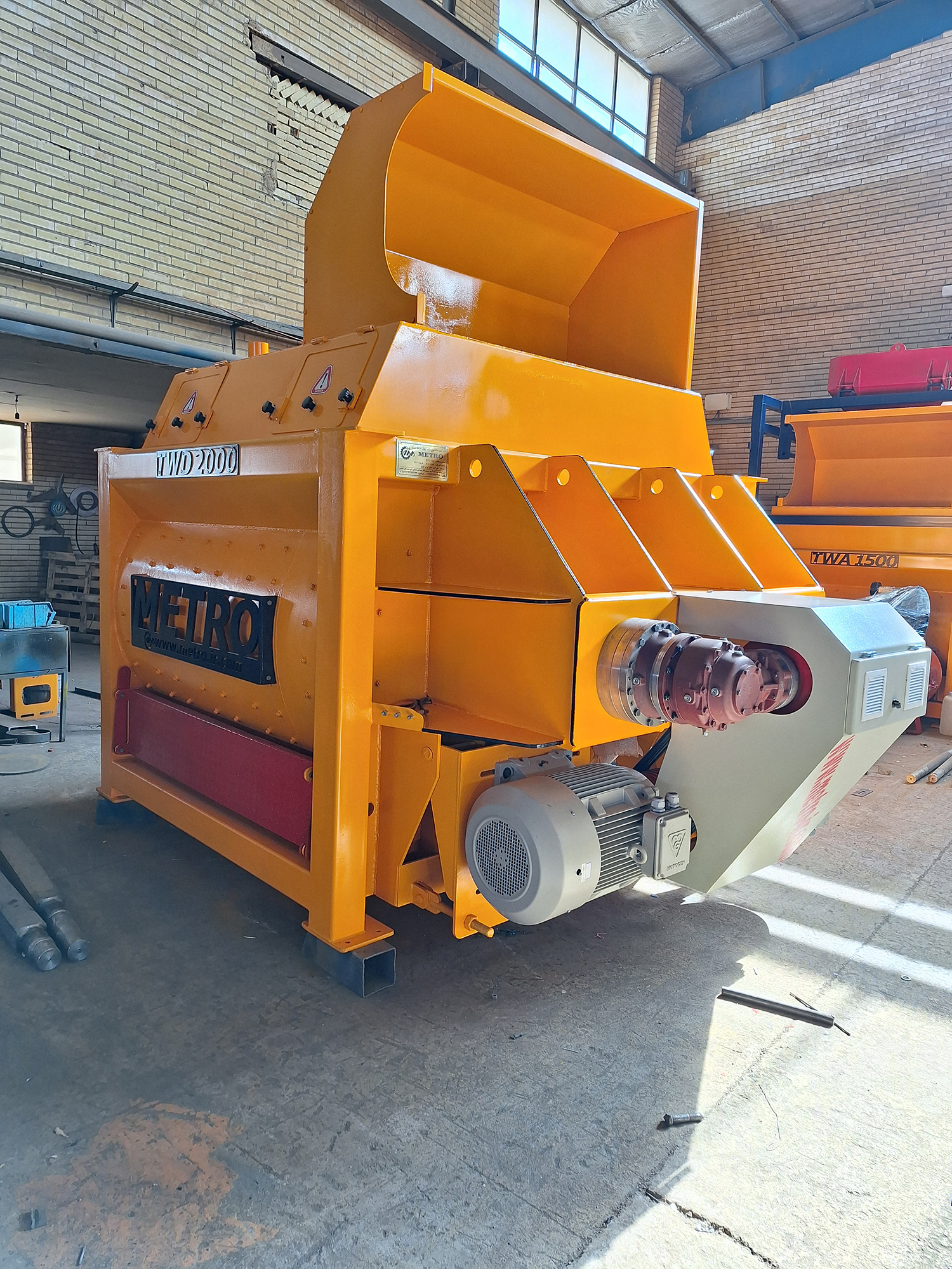 میکسر توین شفت 2 متر مکعبی TWC برای تولید بتن آماده پرمقاومت در بچینگ پلانت