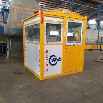 اتاق کنترل مرکزی سری CRA با پنل نظارتی و پنجره دوجداره مناسب بچینگ بتن