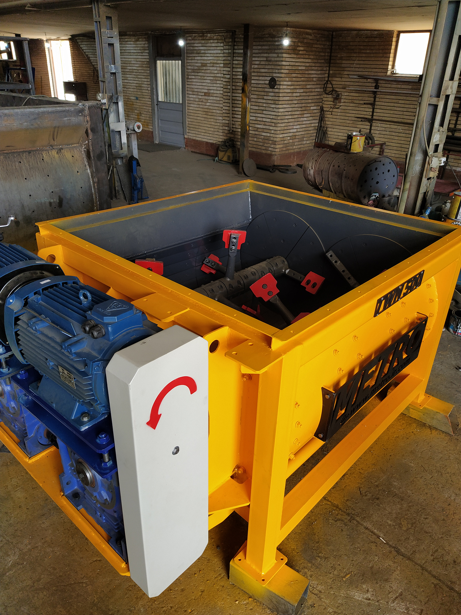 میکسر توین شفت 0.5 متر مکعبی مدل TWF برای اختلاط دقیق و یکنواخت بتن